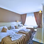 Отель Grand Emin