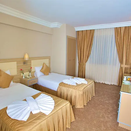 Grand Emin 3*