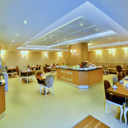 Hotel Grand Emin