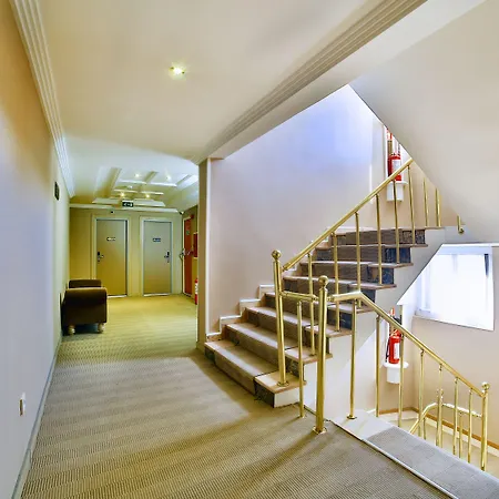 Grand Emin Hotell 3*